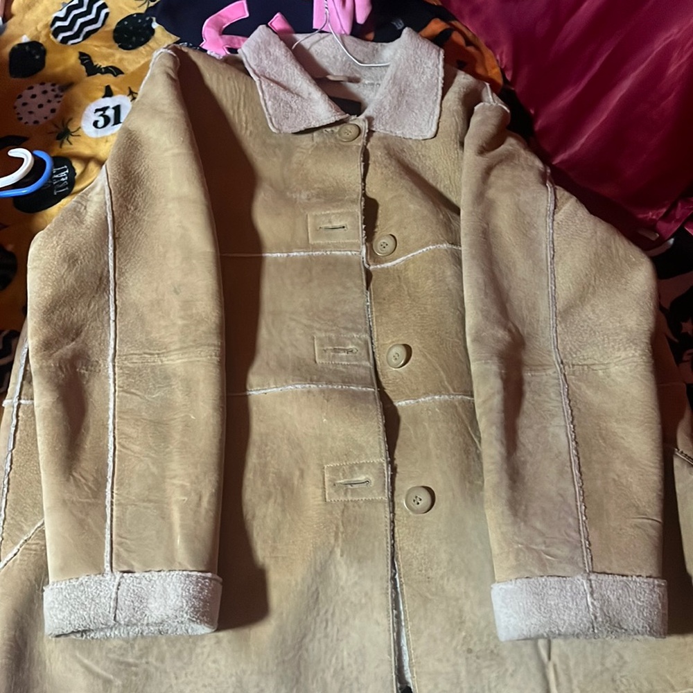 Women’s vintage hunters run coat
